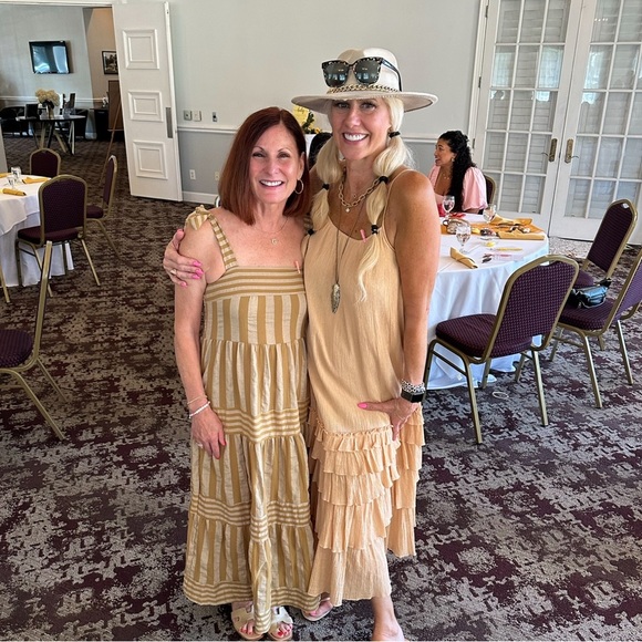 Sundress brand apricot w/gold lurex thread tiered gauze low back maxi w/ruffles - Picture 4 of 9